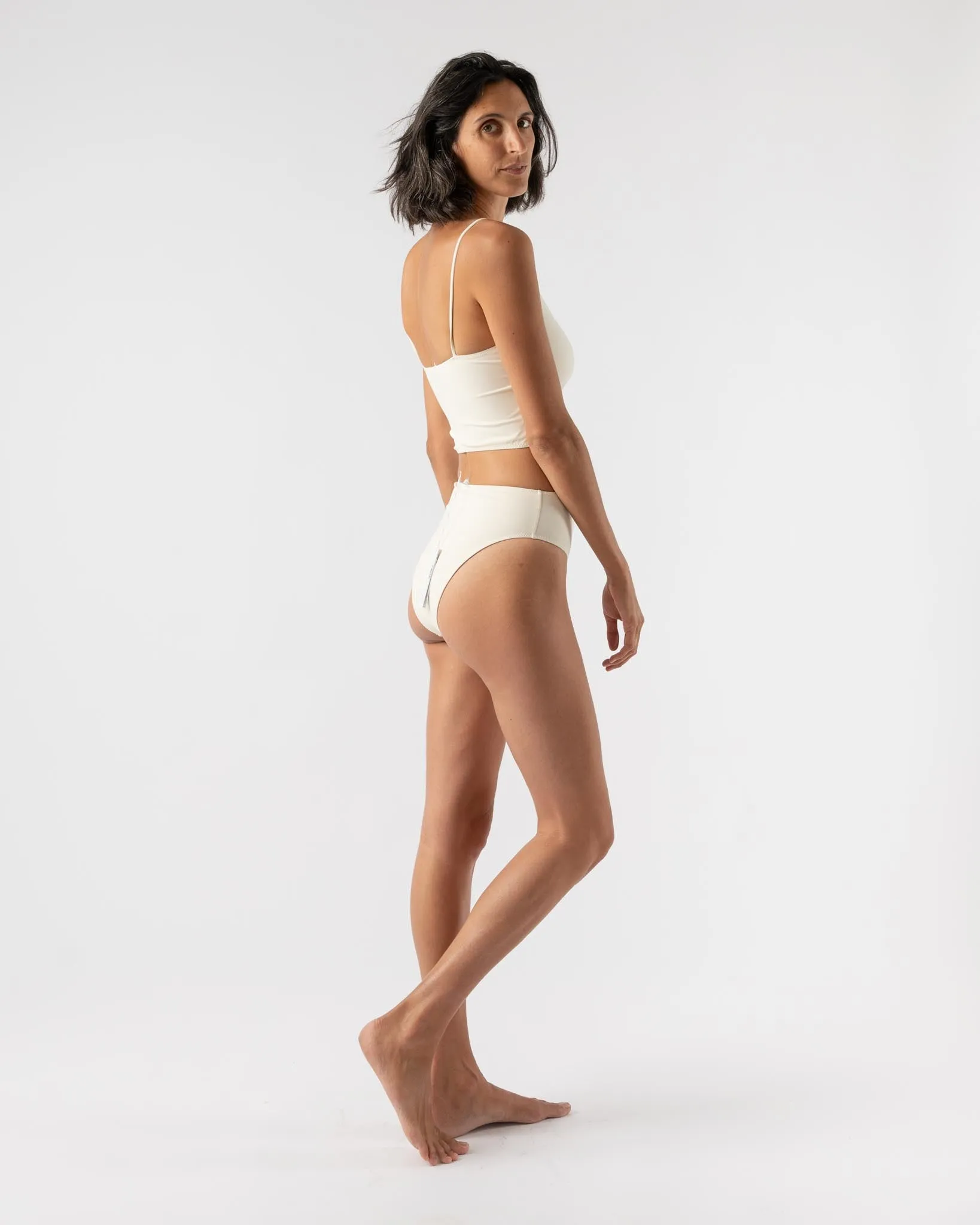 Lido Trentasette Suit in Ivory