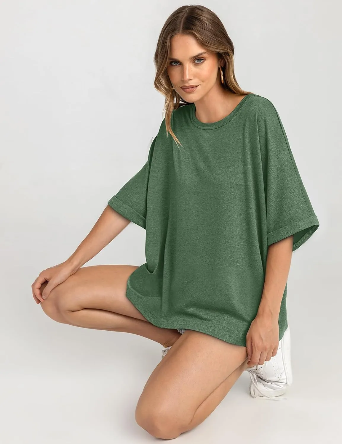 UEU Women Oversized T-Shirt Summer Casual Loose Fit Short Sleeve Basic Tops Workout Gym Tee Shirt